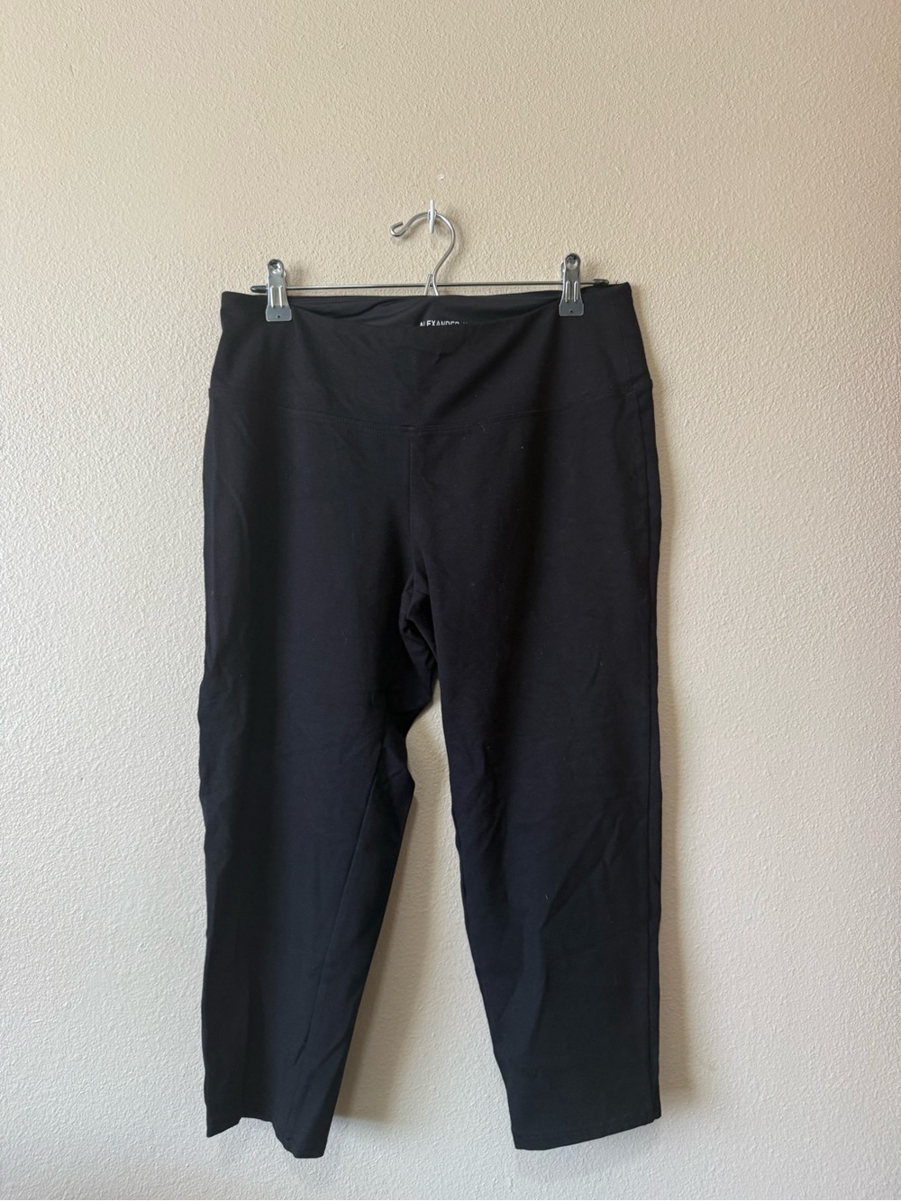 Black Women’s Capri Leggings with Tummy Control
